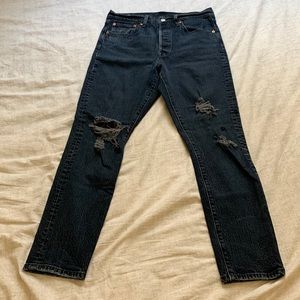 Black Levi’s Ripped Jeans